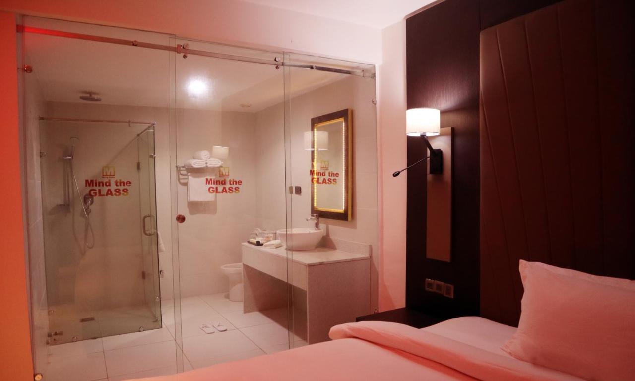 Monty Suites คาลาบาร์ ภายนอก รูปภาพ
